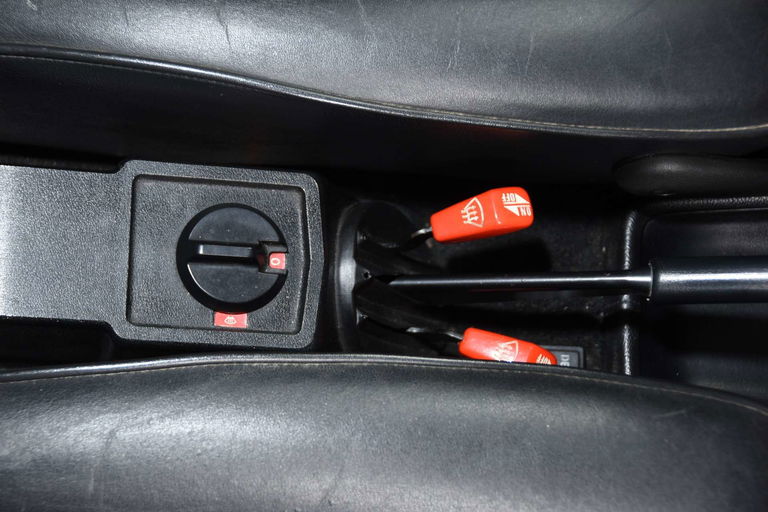 Porsche 911 Carrera 3.2 (US)