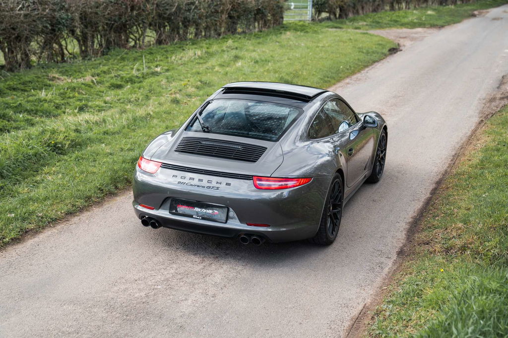 Porsche 991 Carrera GTS