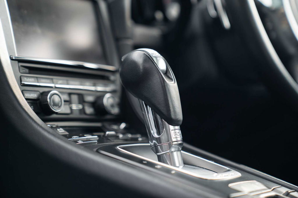 Porsche 991 Carrera GTS