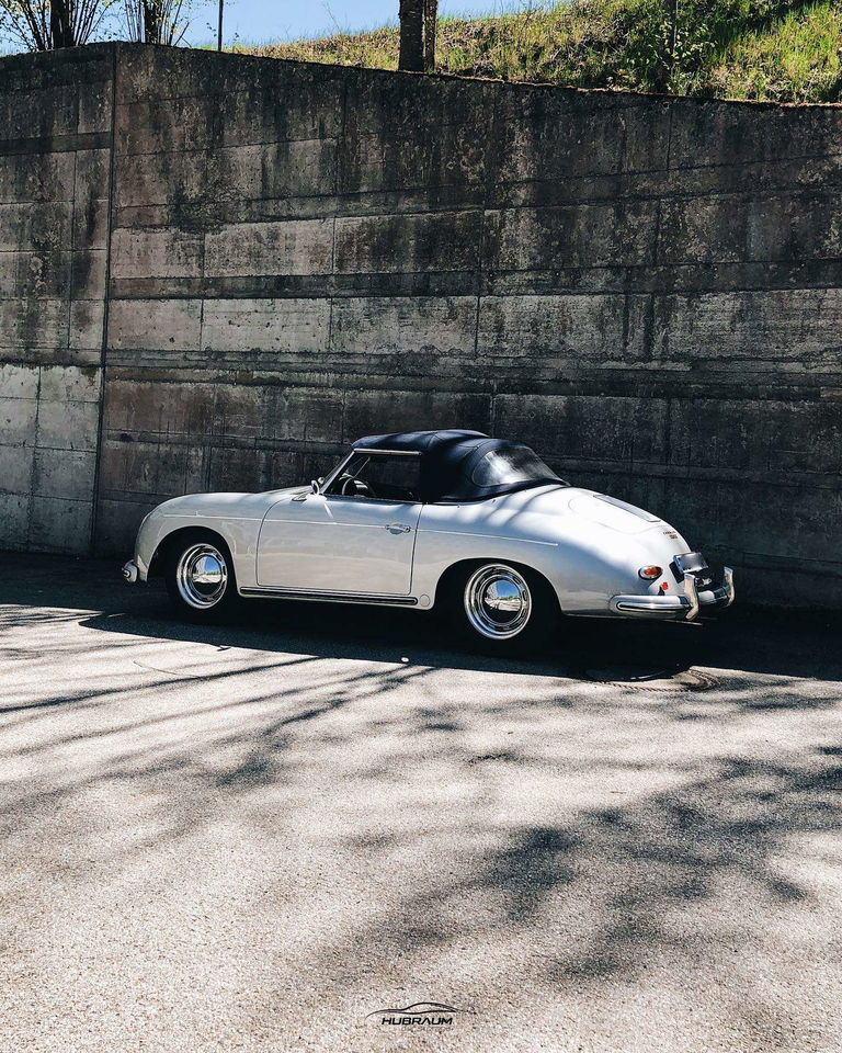 Porsche 992 Heritage Design Edition