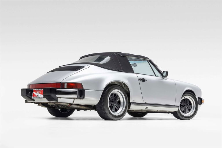 Porsche 911 Carrera 3.2 (US)