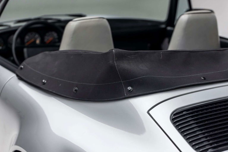 Porsche 911 Carrera 3.2 (US)