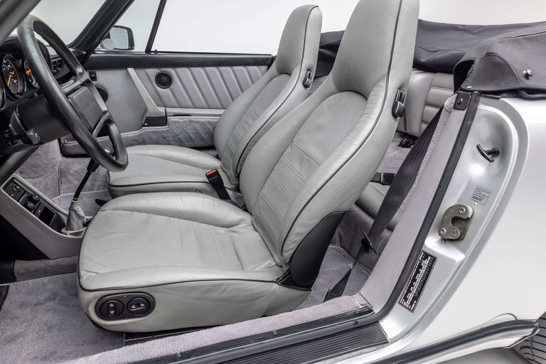 Porsche 911 Carrera 3.2 (US)