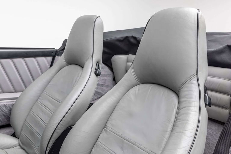 Porsche 911 Carrera 3.2 (US)