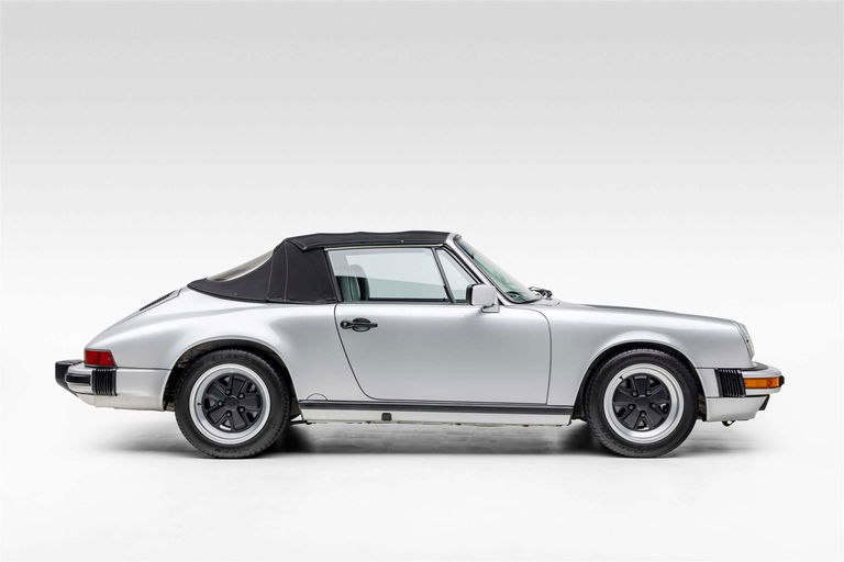 Porsche 911 Carrera 3.2 (US)