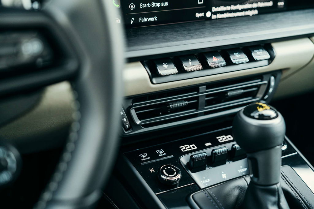 Porsche 992 GT3 Touring