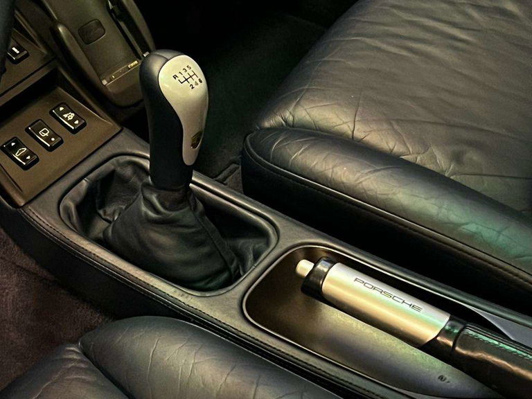 Porsche 993 Carrera 3.8