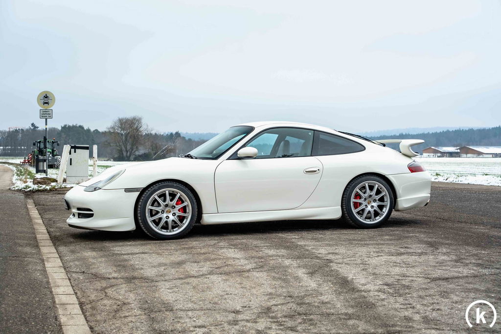 Porsche 996 Carrera 4