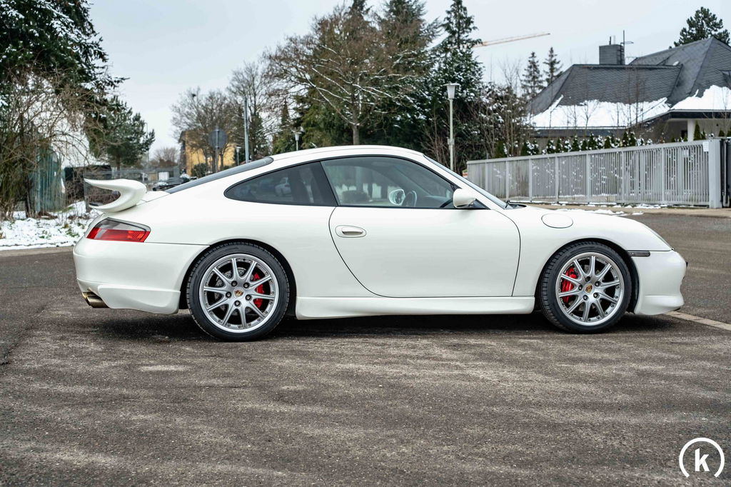 Porsche 996 Carrera 4