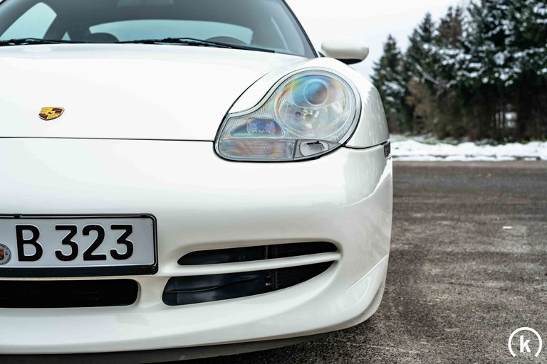 Porsche 996 Carrera 4