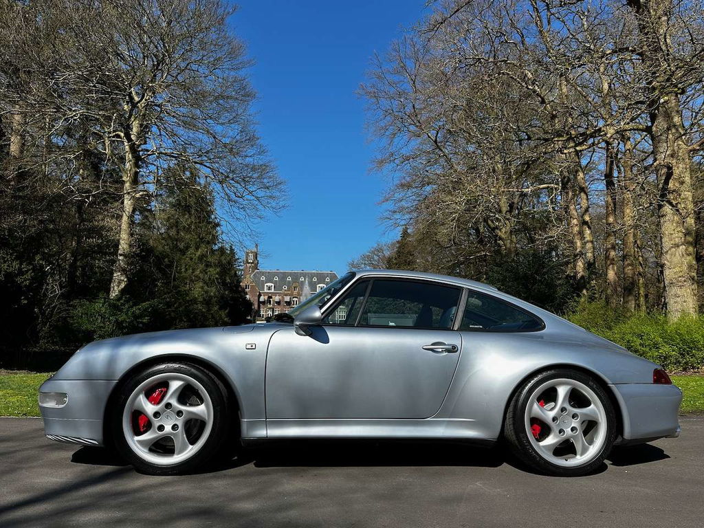 Porsche 993 Carrera 4S