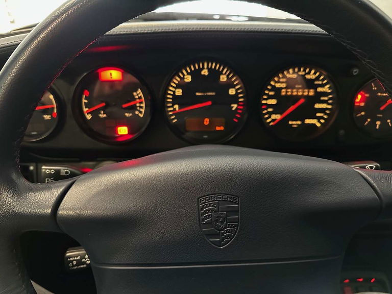 Porsche 993 Carrera 4S