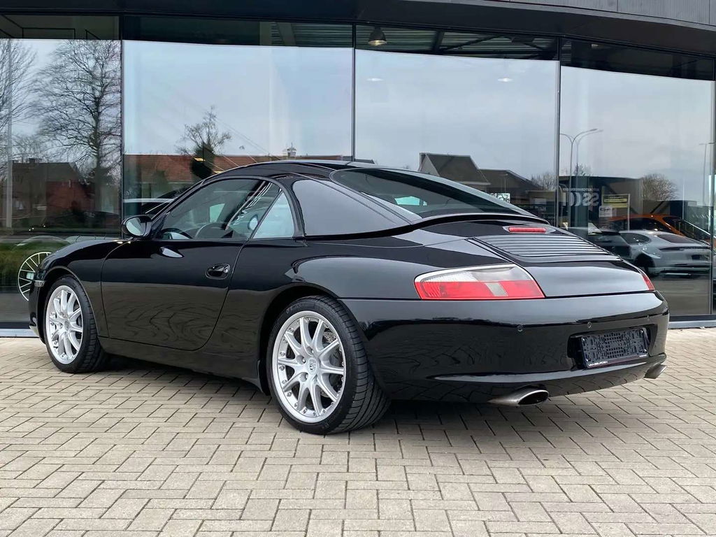 Porsche 996 Carrera