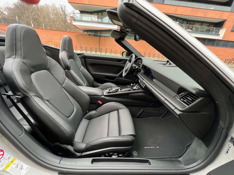 Porsche 992 Carrera GTS