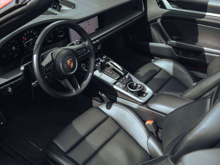 Porsche 992 Carrera 4S