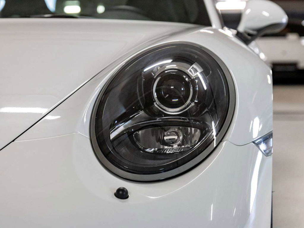 Porsche 991.2 Carrera GTS