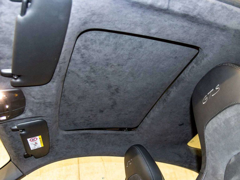 Porsche 991.2 Carrera GTS