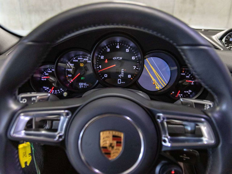 Porsche 991.2 Carrera GTS