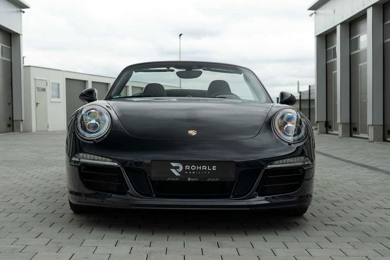 Porsche 991 Carrera 4 GTS
