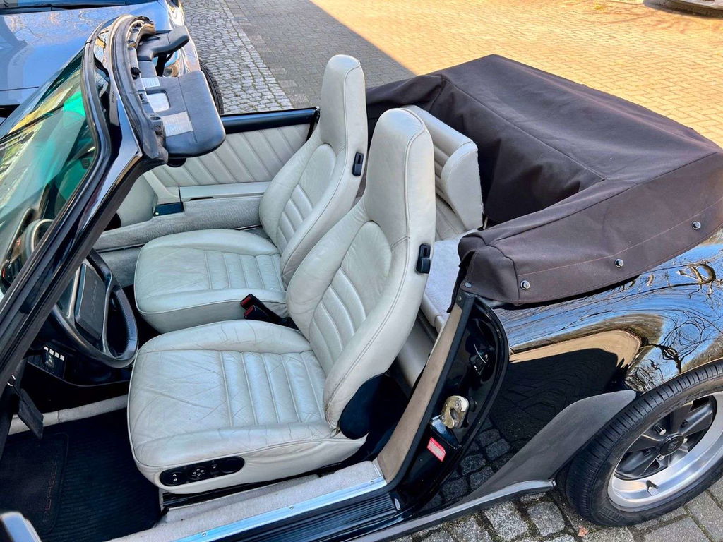 Porsche 911 Carrera 3.2 (KAT)