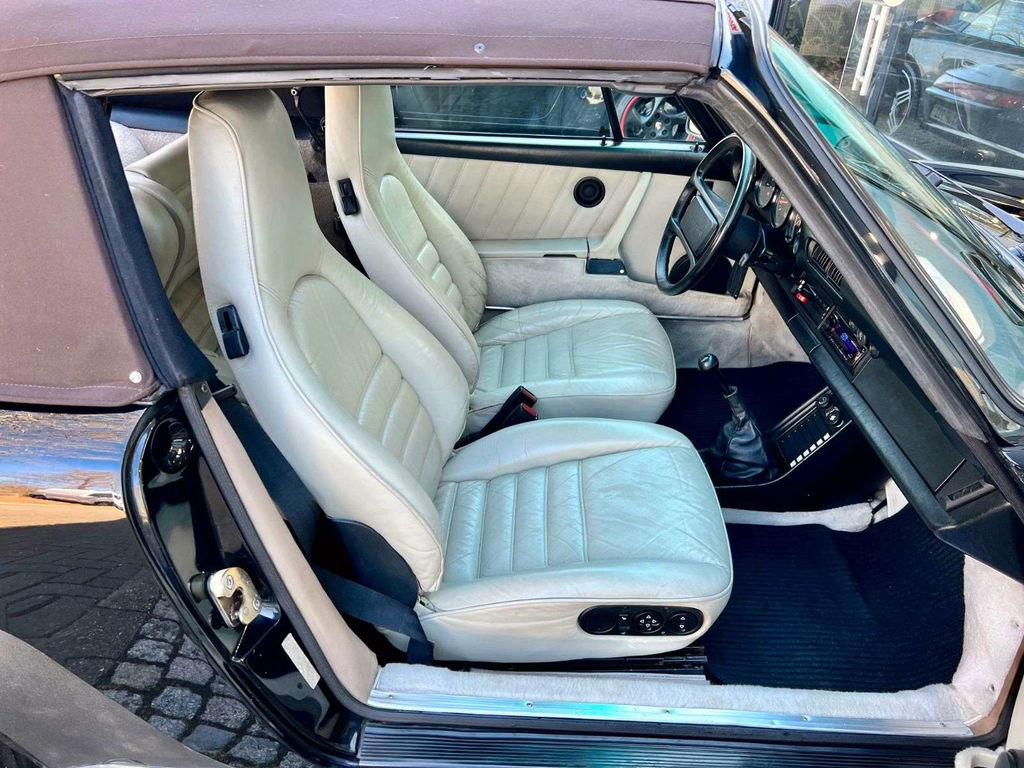 Porsche 911 Carrera 3.2 (KAT)