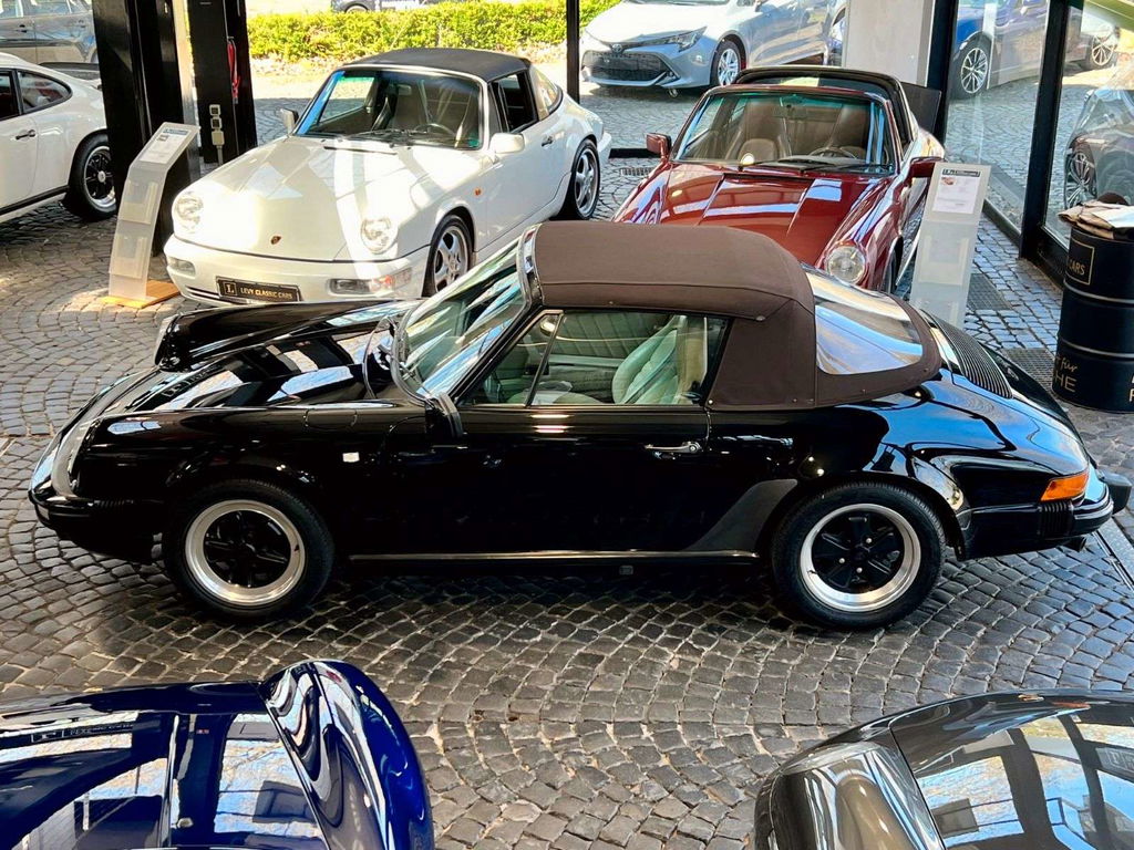 Porsche 911 Carrera 3.2 (KAT)