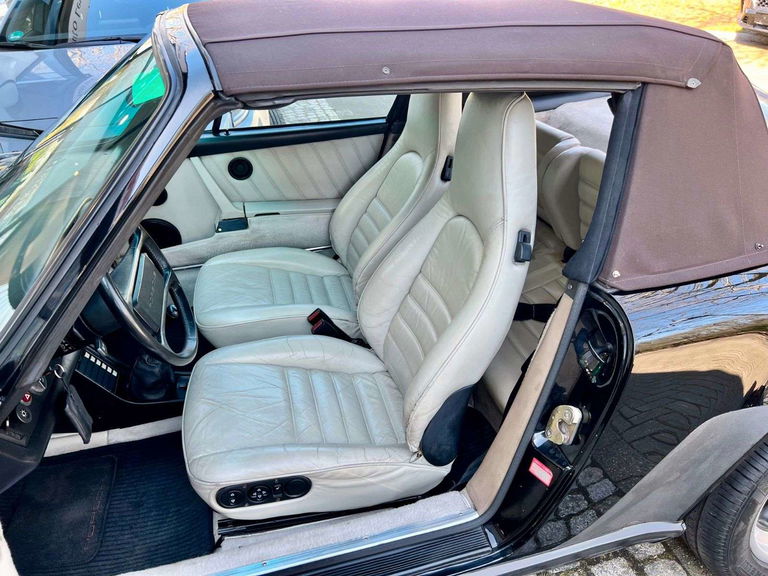 Porsche 911 Carrera 3.2 (KAT)