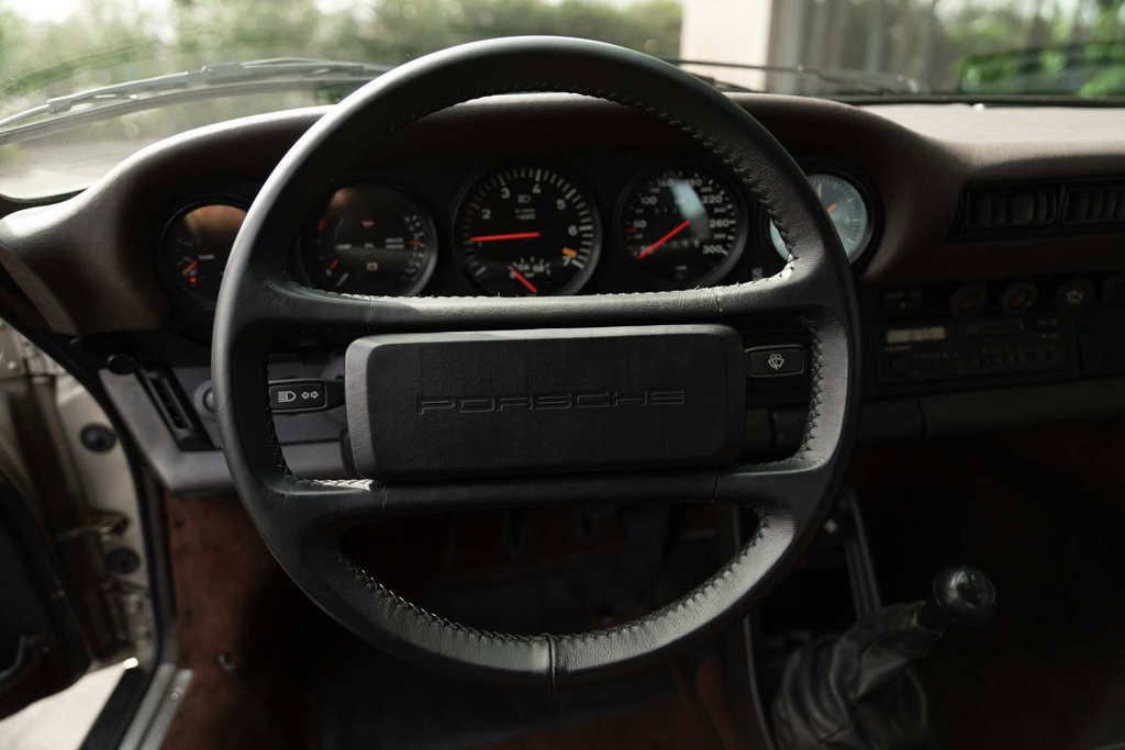 Porsche 911 Turbo 3.3