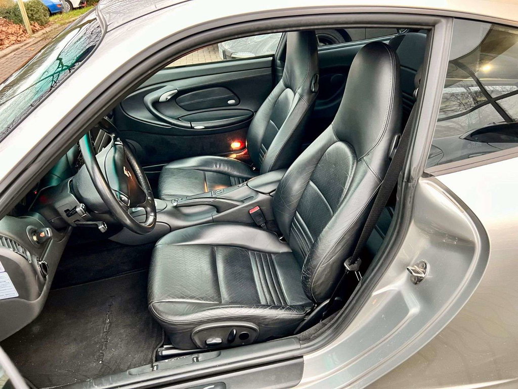 Porsche 996.2 Carrera 4S
