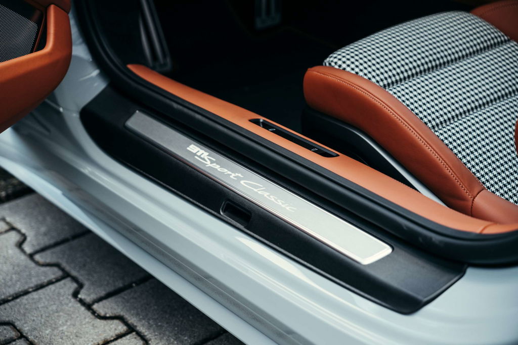 Porsche 992 Sport Classic