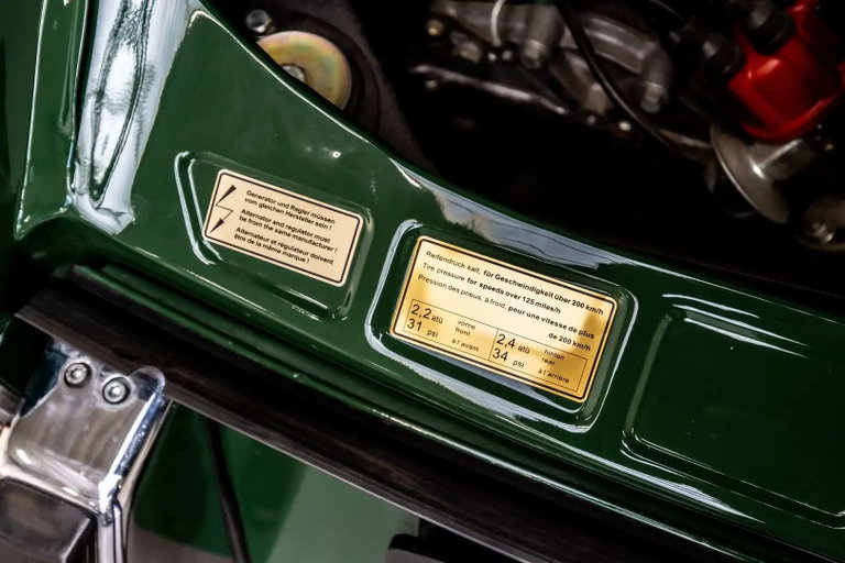 Porsche 911 T