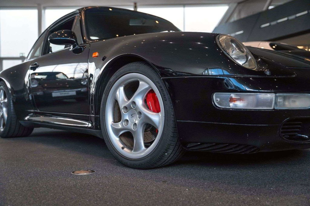 Porsche 993 Carrera 4S