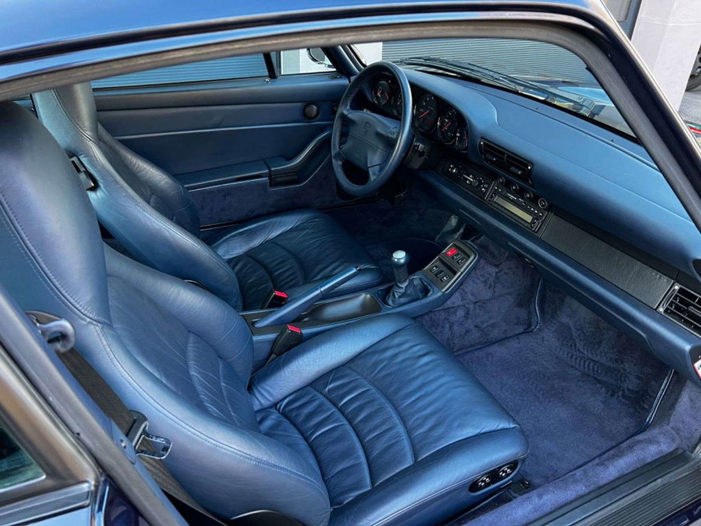 Porsche 993 Carrera 4S