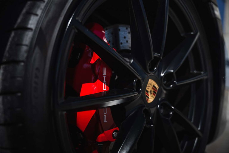 Porsche 992 Carrera 4S