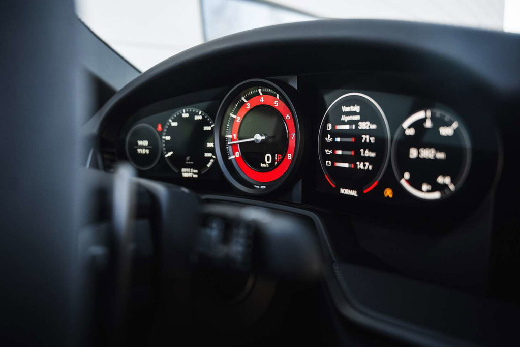 Porsche 992 Carrera 4S