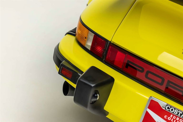 Porsche 911 Turbo 3.0 (US)