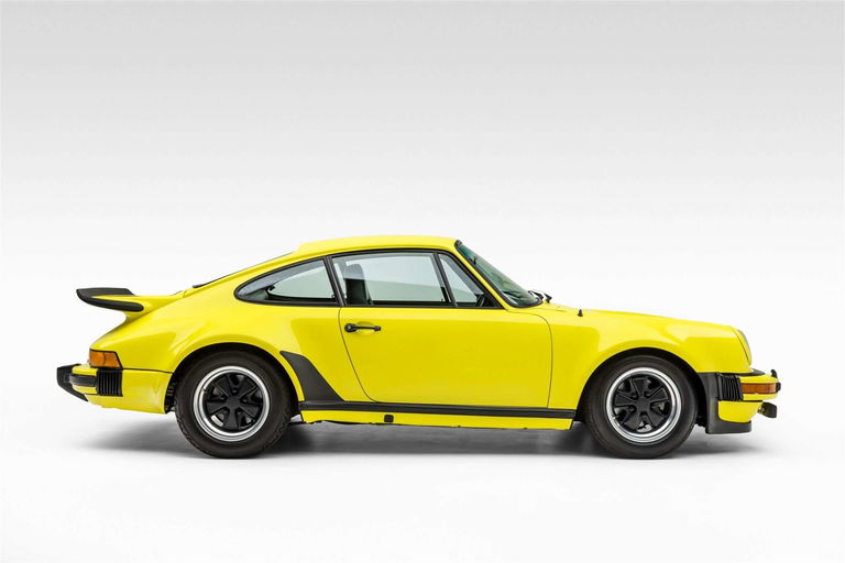 Porsche 911 Turbo 3.0 (US)