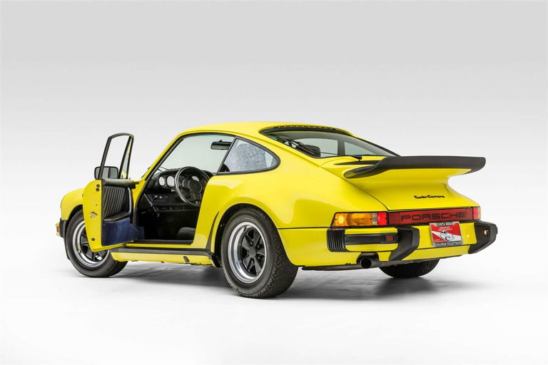 Porsche 911 Turbo 3.0 (US)