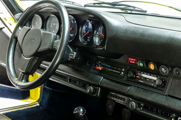 Porsche 911 Turbo 3.0 (US)