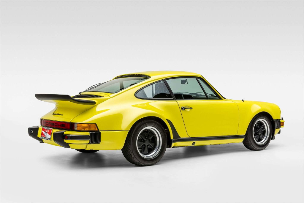 Porsche 911 Turbo 3.0 (US)