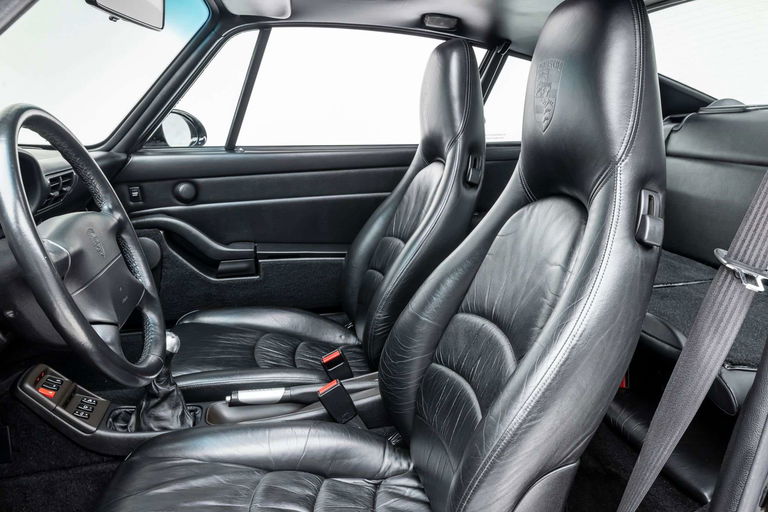 Porsche 993 Carrera 4S