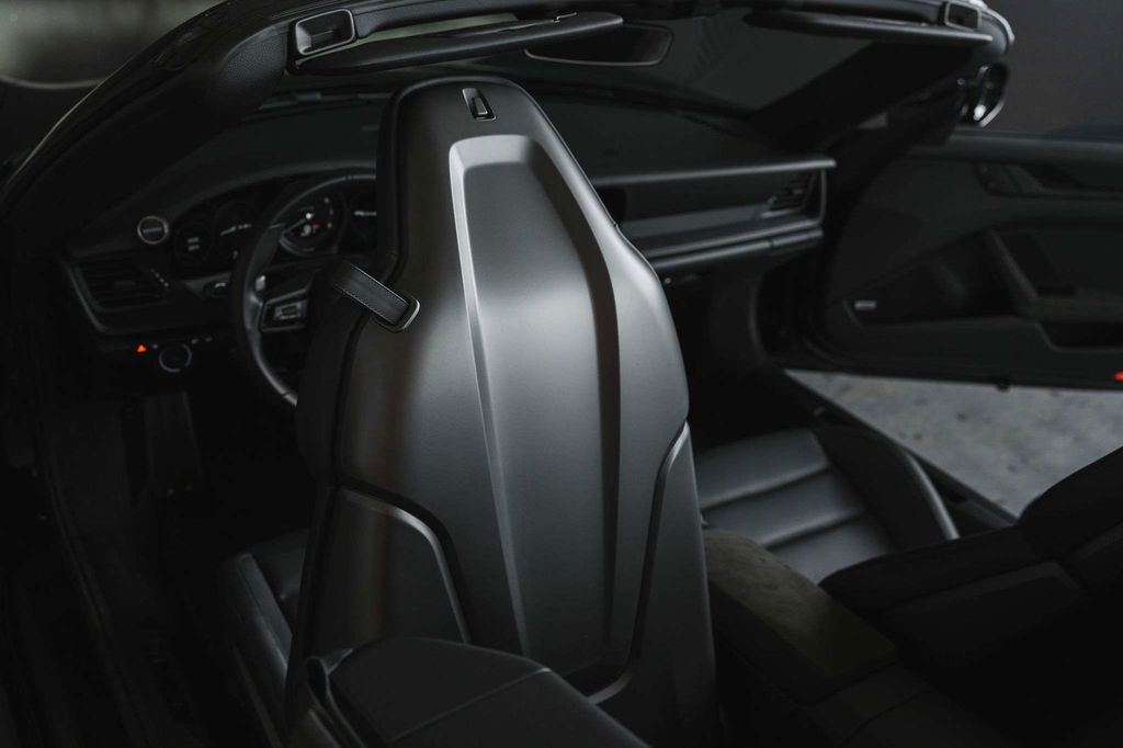 Porsche 992 Carrera 4 GTS