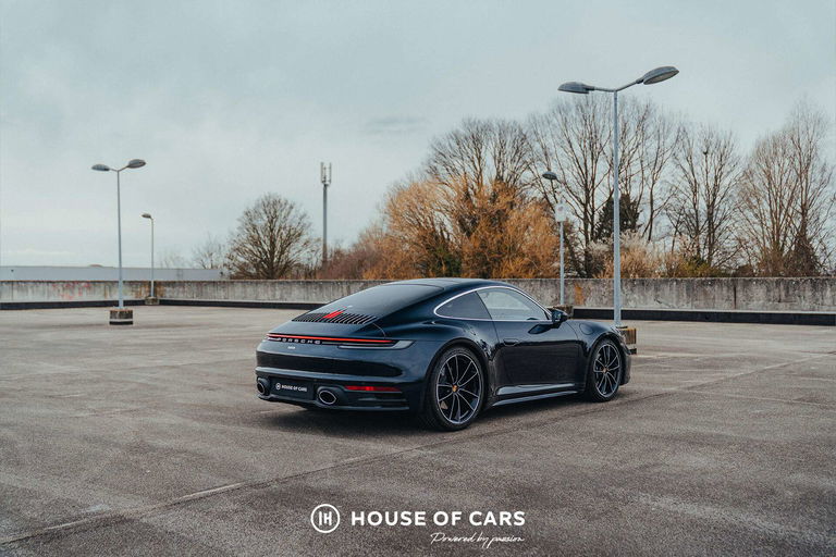 Porsche 992 Belgian Legend Edition
