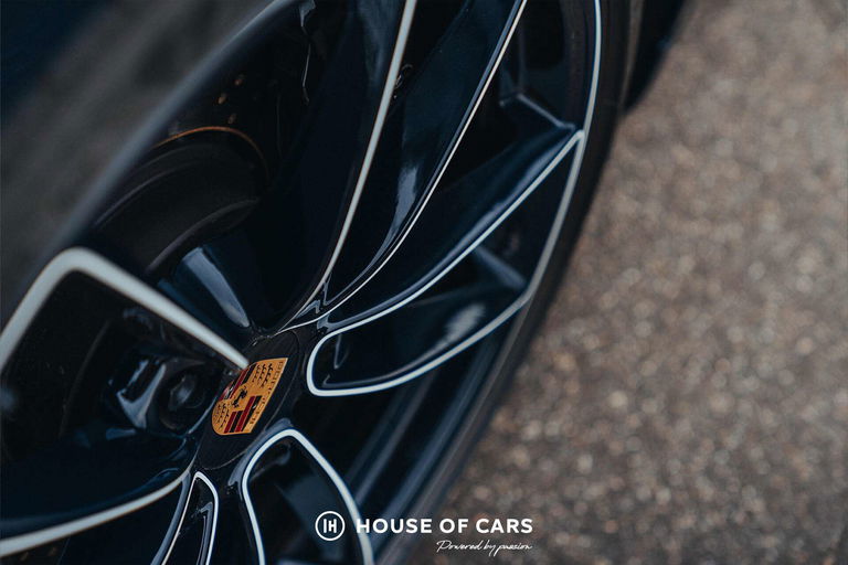 Porsche 992 Belgian Legend Edition