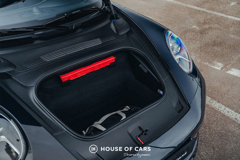 Porsche 992 Belgian Legend Edition