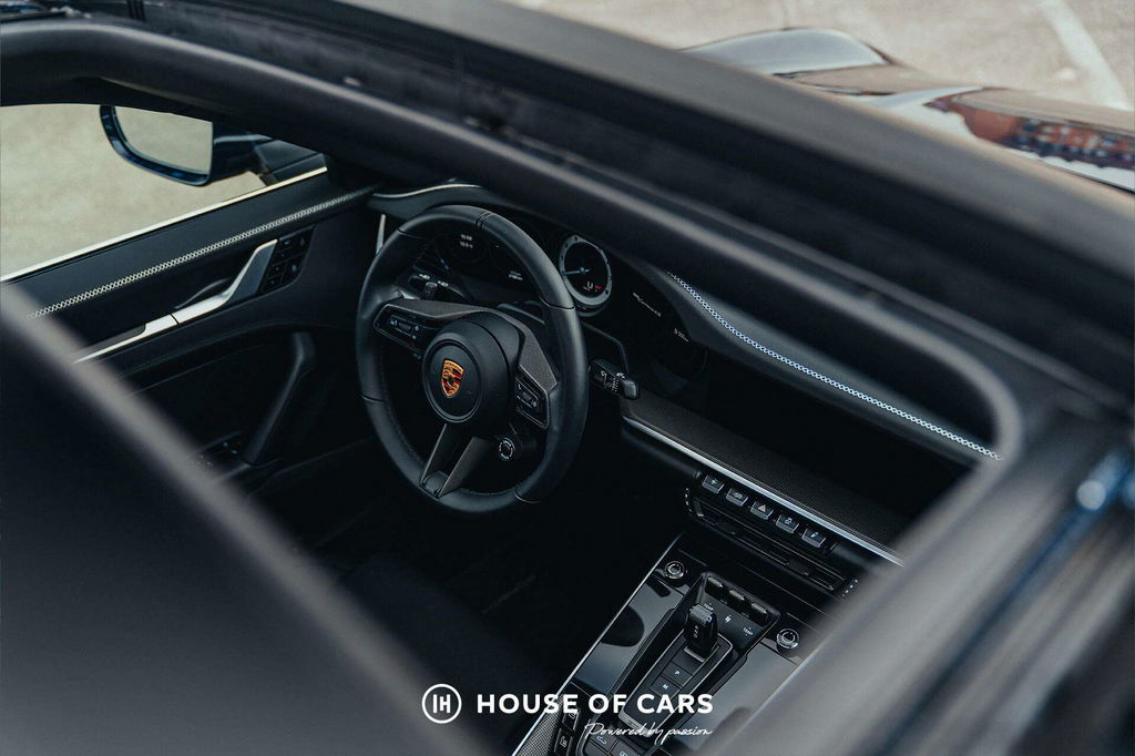 Porsche 992 Belgian Legend Edition