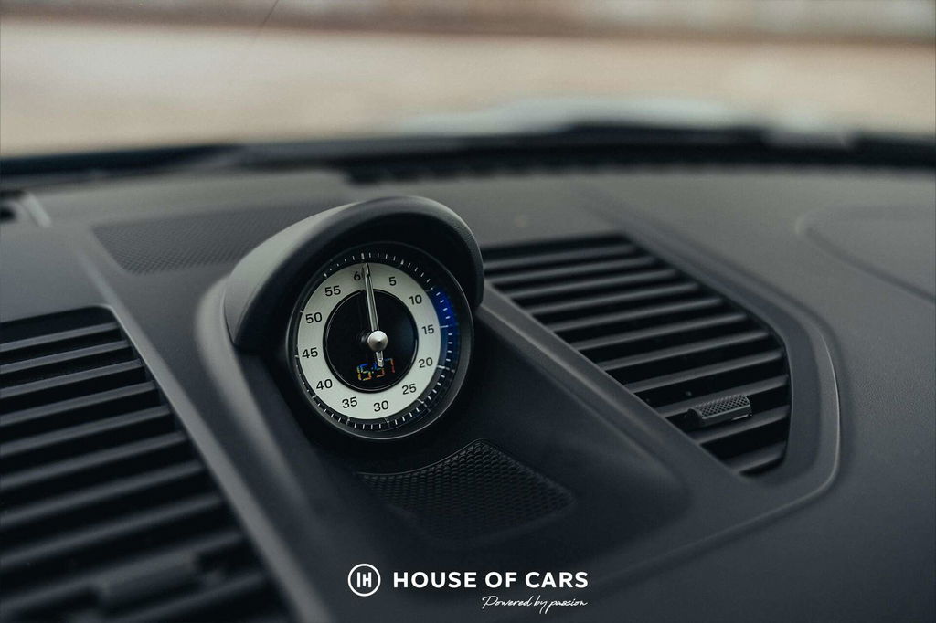 Porsche 992 Belgian Legend Edition