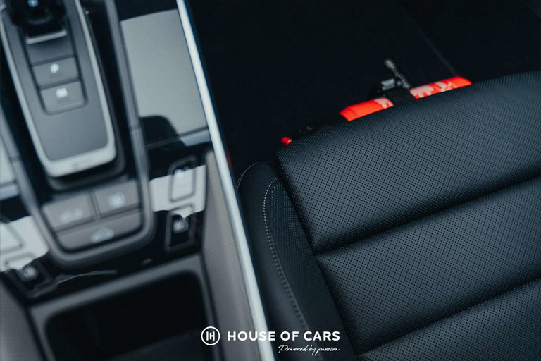 Porsche 992 Belgian Legend Edition