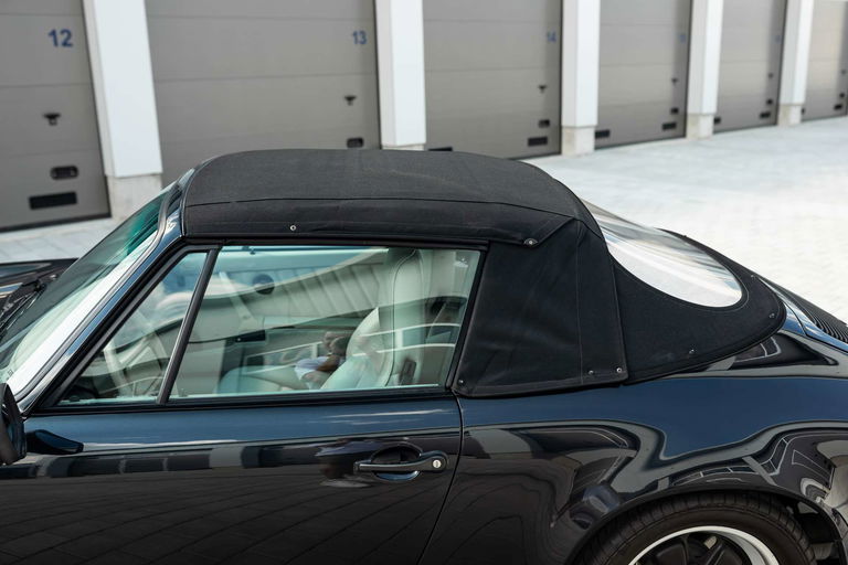 Porsche 911 Carrera 3.2 “25 Jahre 911”