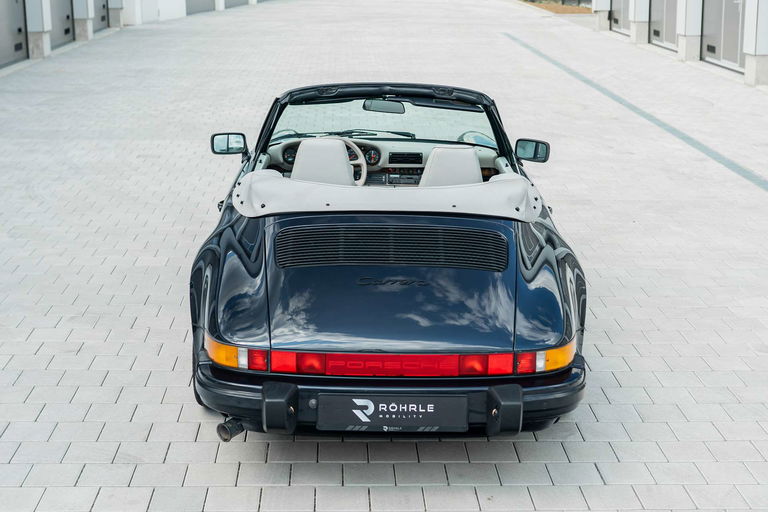 Porsche 911 Carrera 3.2 “25 Jahre 911”